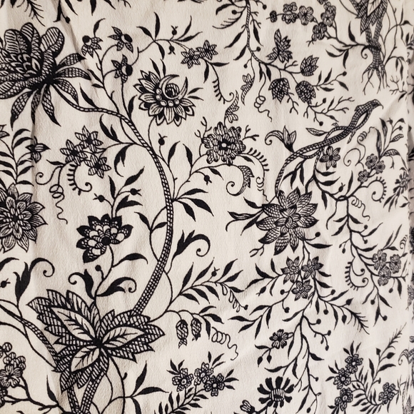 Flower blouse - Picture 3 of 3